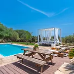 Villa Can Maestro By Interhome